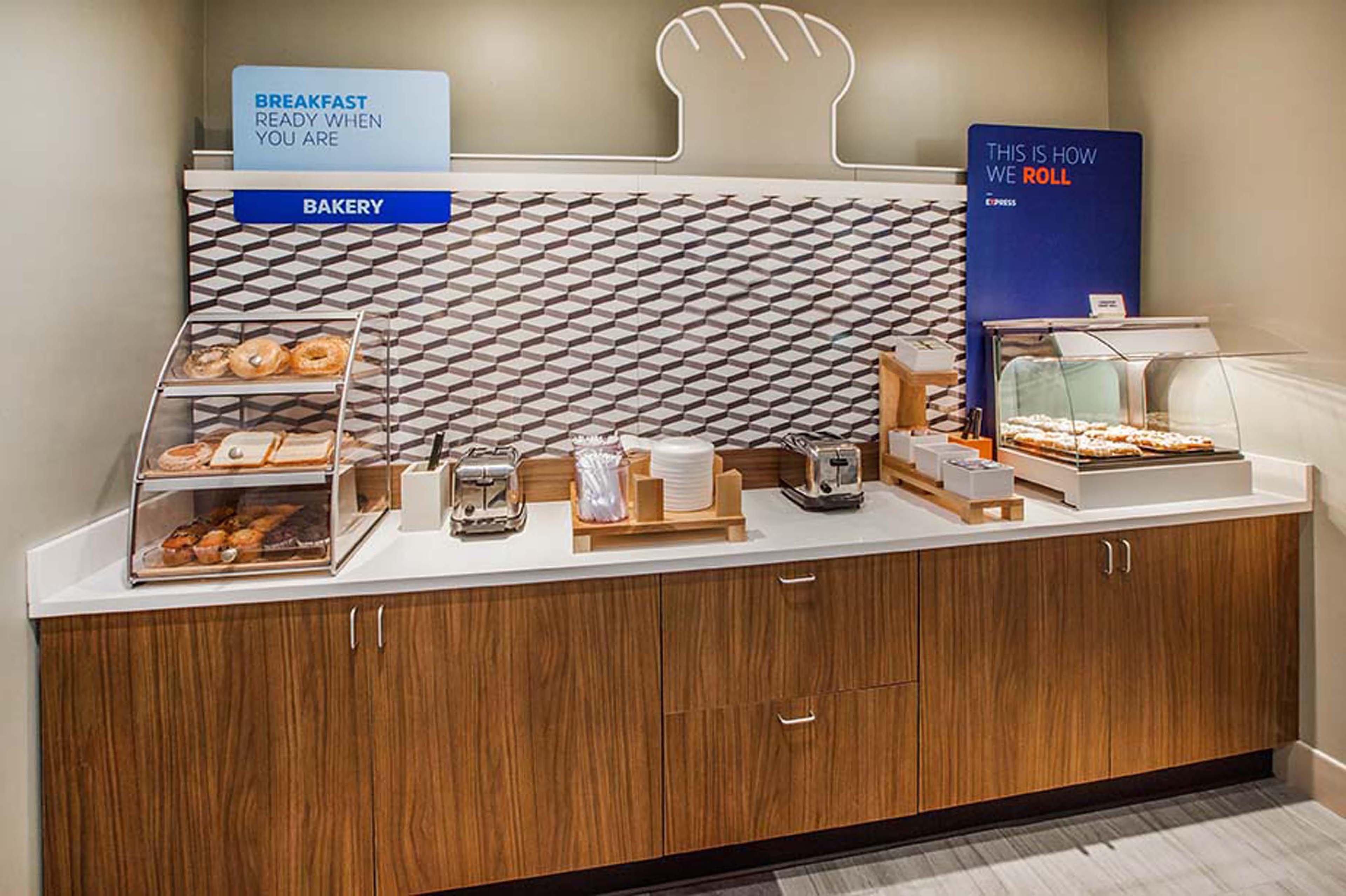 Holiday Inn Express & Suites Wilmington-University Center By Ihg Kültér fotó
